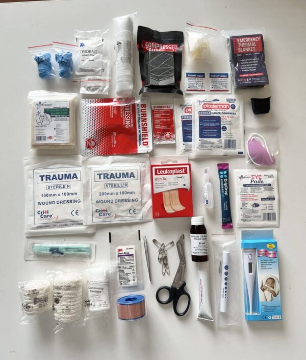 First Aid Kit – Large (black)